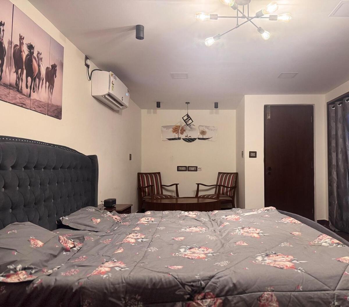 The Den - A Loft Apartment