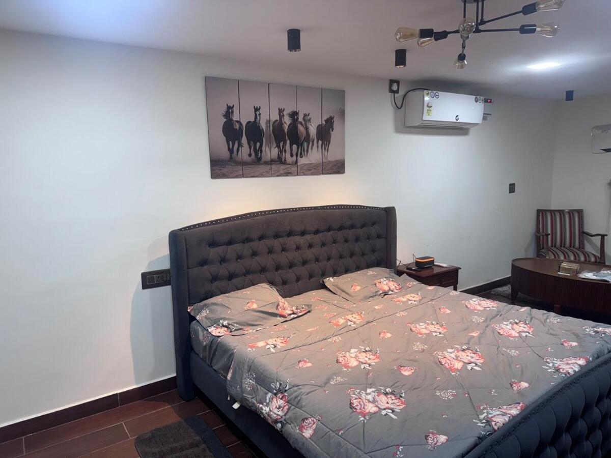 The Den - A Loft Apartment